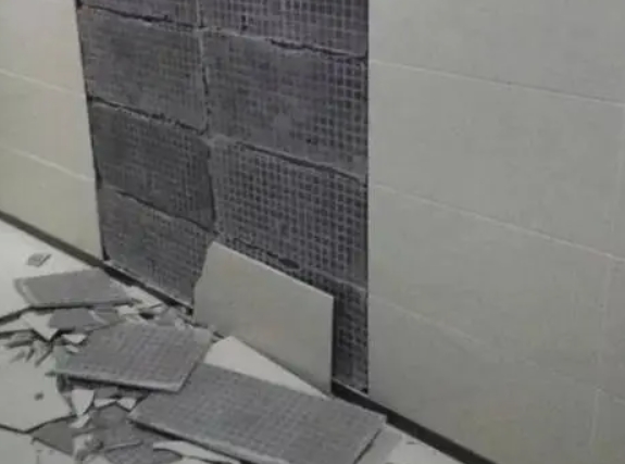 邱县瓷砖空鼓维修公司分享下邱县墙砖松动维修的知识